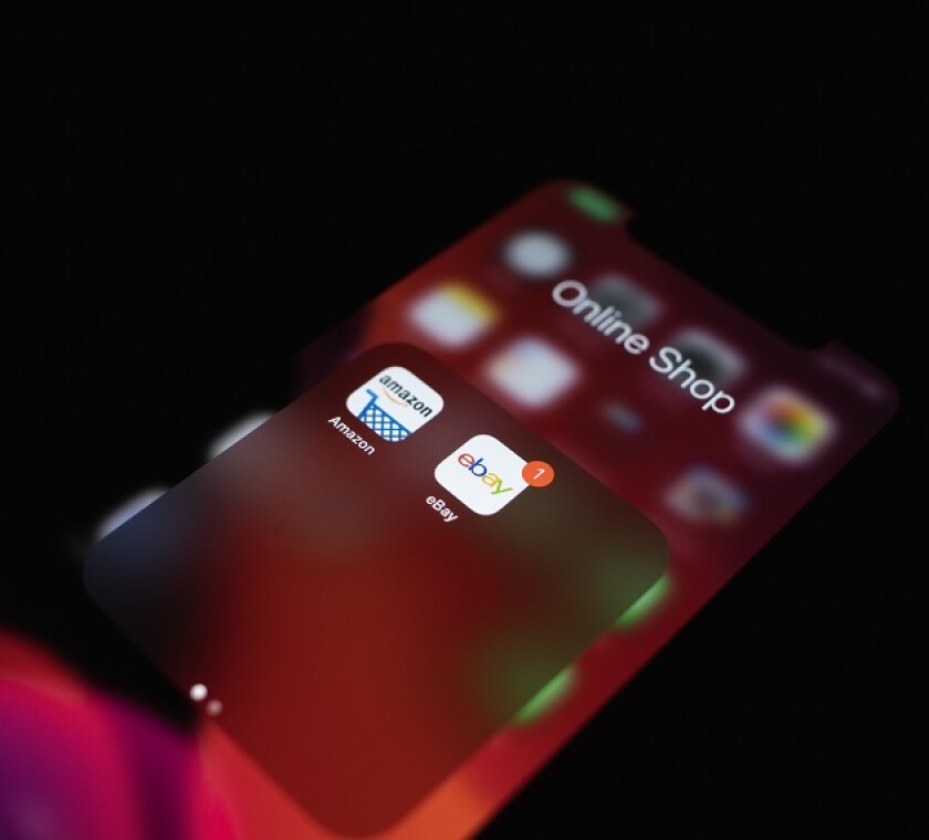 ebay and Amazon take different approaches to the DST