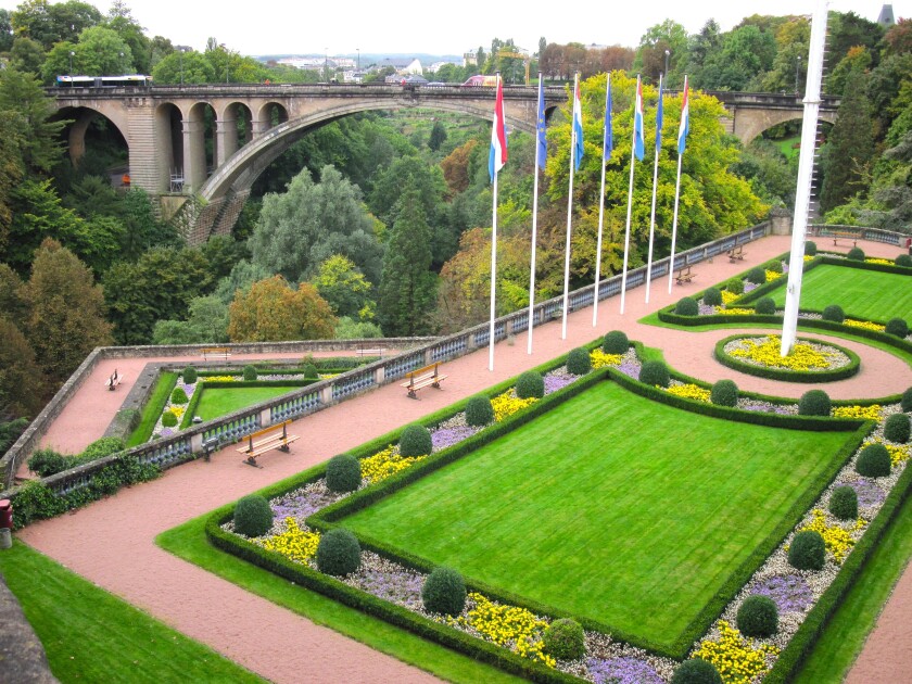 Luxembourg garden with a viaduct in the background.jpg
