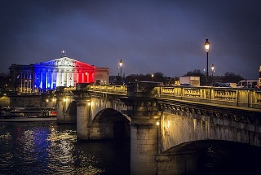 paris-320 x 215