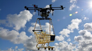 drone-2816244.jpg