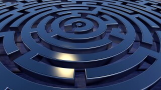 labyrinth-2037286.jpg
