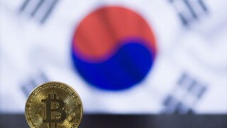 bitcoin-4388705.jpg