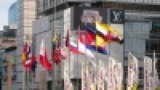 asean-nations-flags-in-jakarta-3-100x90.jpg