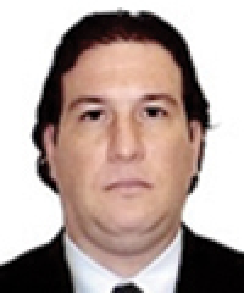 oliveira.jpg