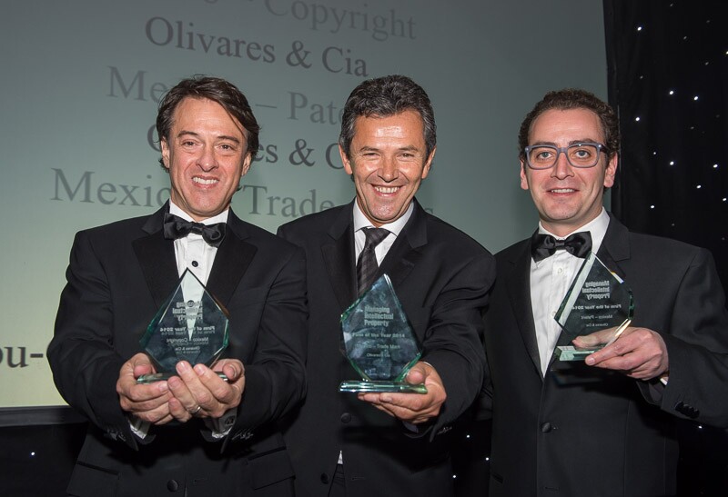 Awards Olivares