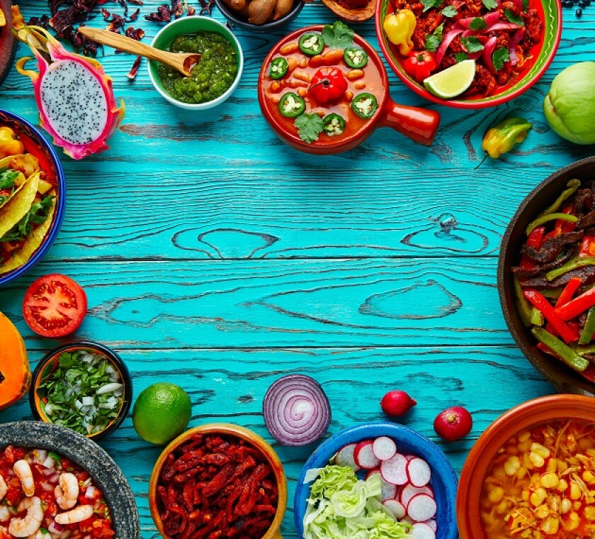 AdobeStock_102287484-mexicofood