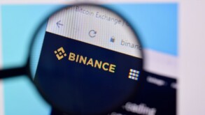 Homepage of binance website on the display of PC, url - binance.com.