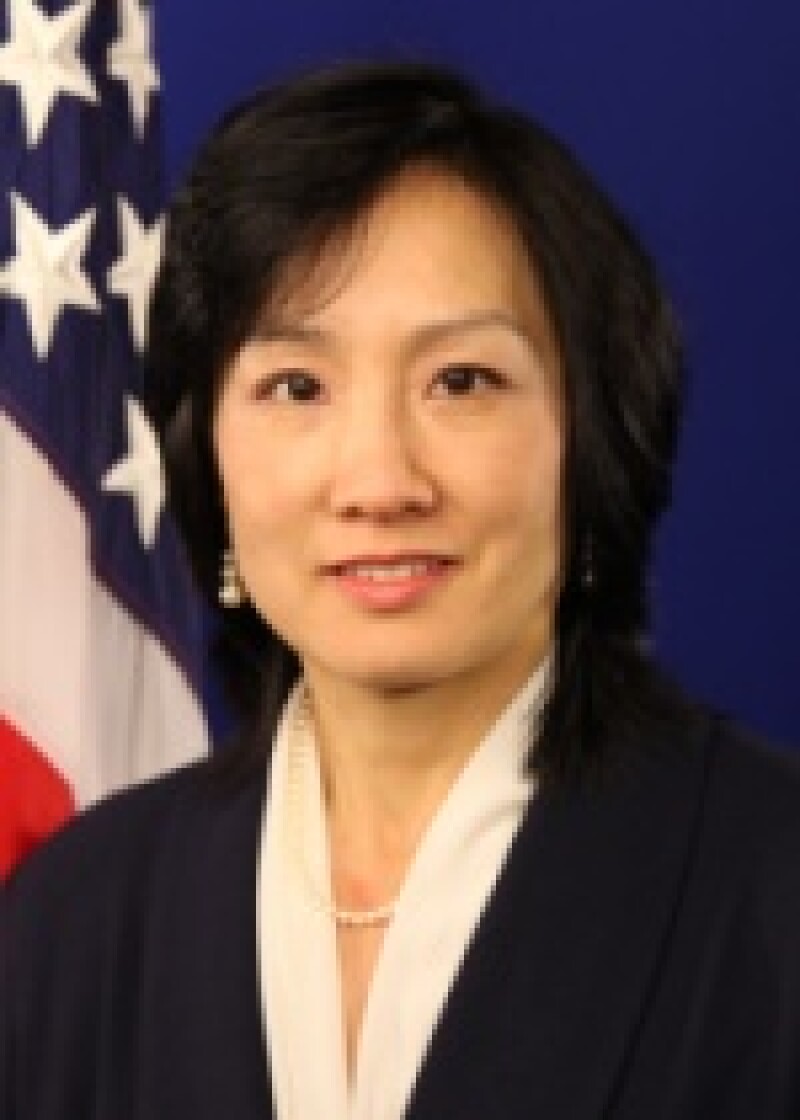 michelleleeuspto20150.jpg