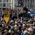 g20-crowd.jpg