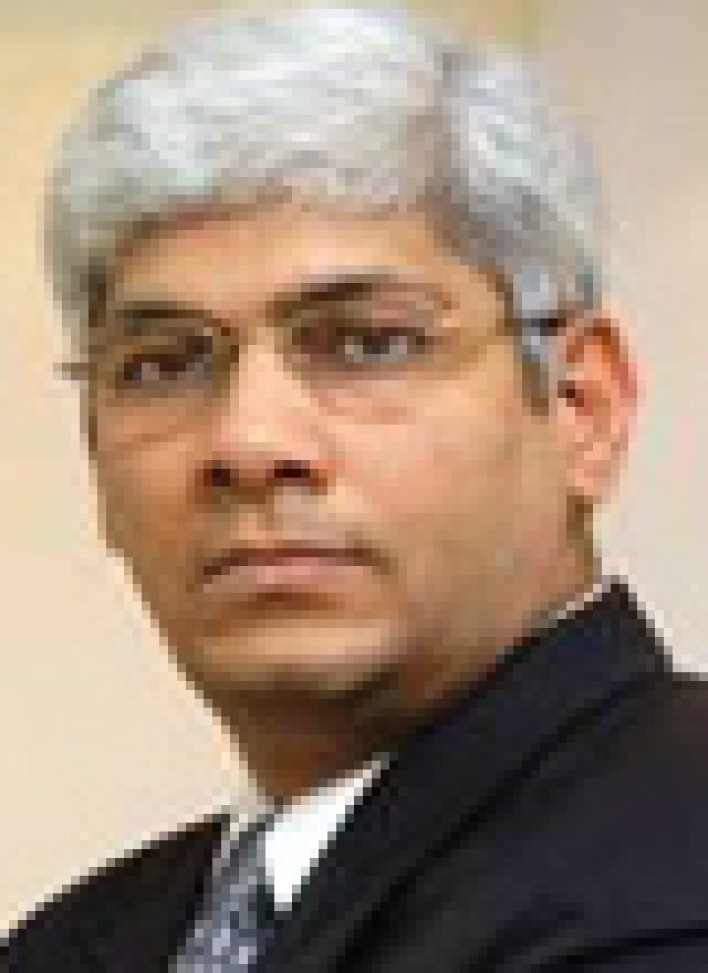deshpande.jpg