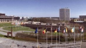 ecj1-oct04.jpg