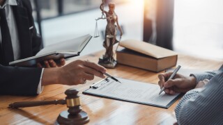 The Legal Execution Department makes an appointment with the cus