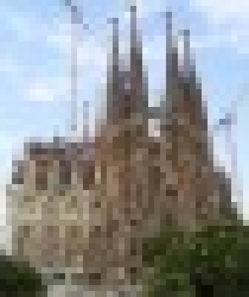 sagradafamilia-overviewsmall.jpg