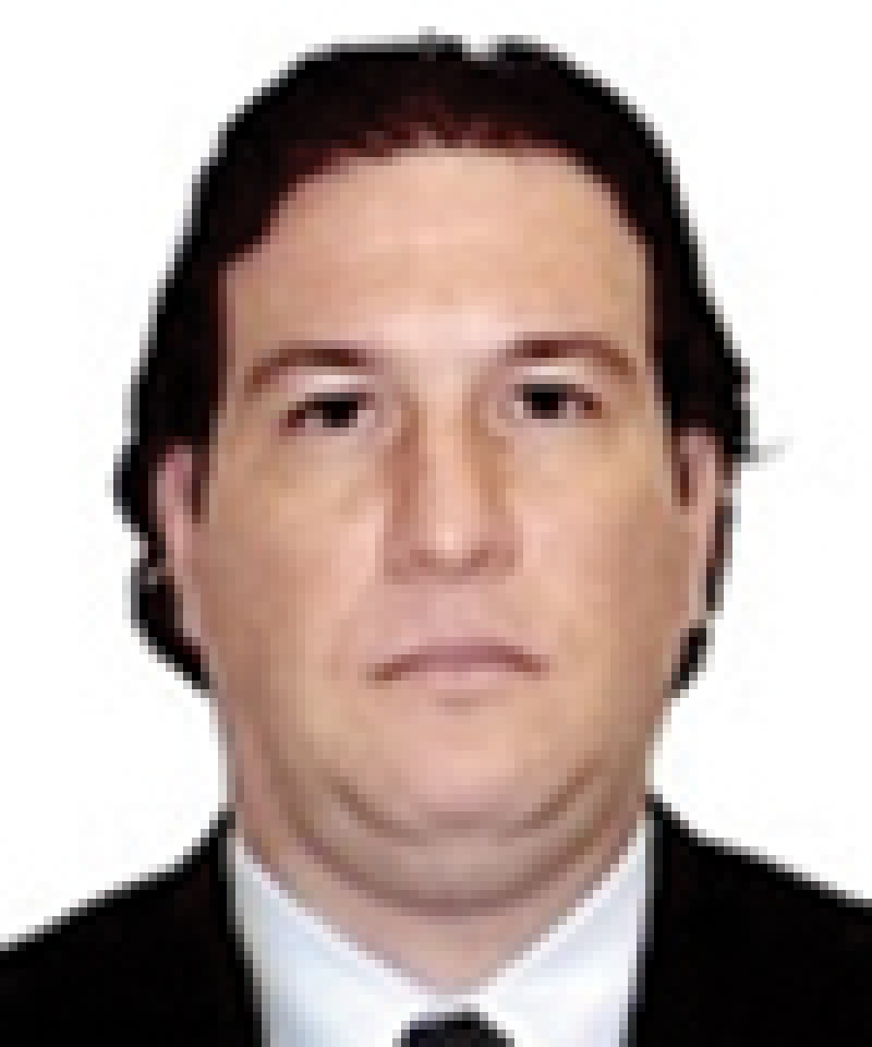 oliveira.jpg