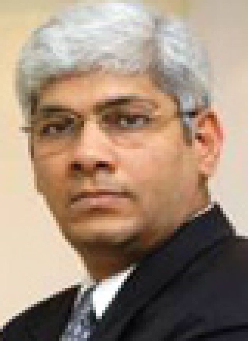 deshpande.jpg