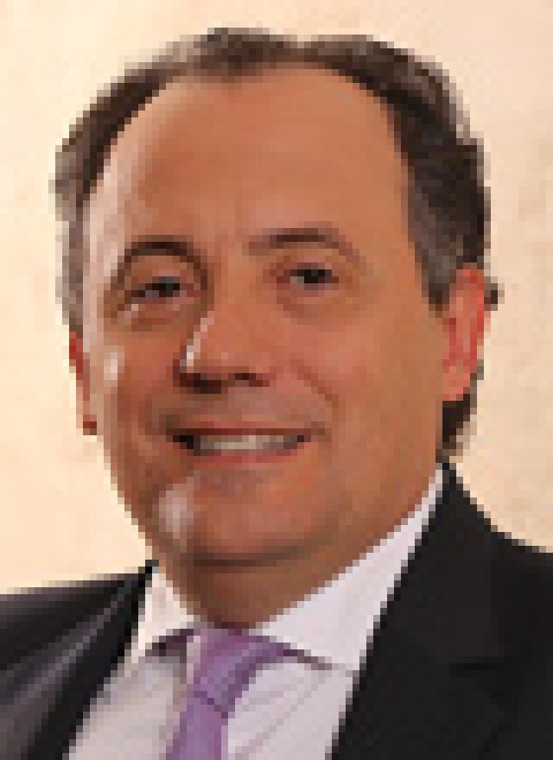oliveira.jpg