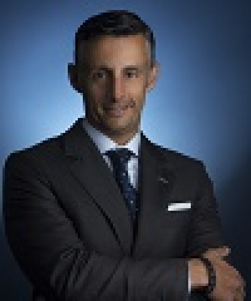 Omar Zuniga 100 x 120