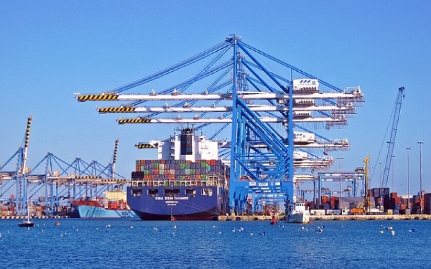 dock 600 x 375