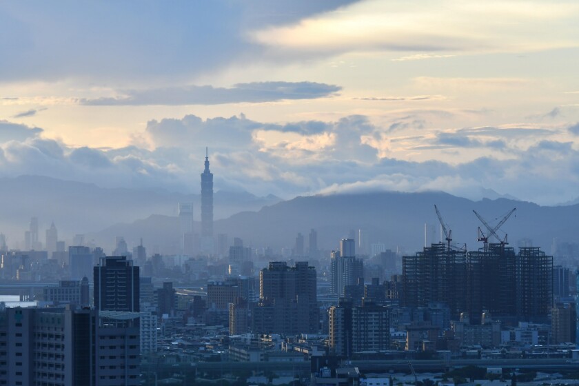 city-7049028.jpg