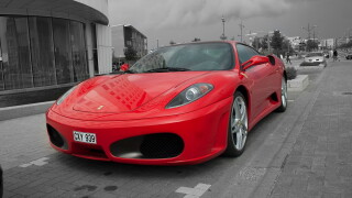 ferrari-721858.jpg