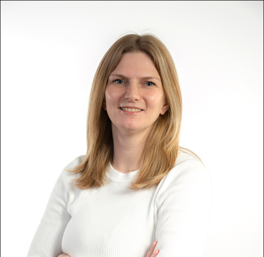 Loes-van-den-Winkel border.png