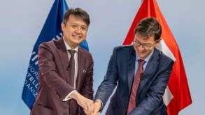 WIPO director general Daren Tang welcomes Switzerland’s accession to the Geneva Act of the Lisbon Agreement (Credit: WIPO/Berrod).