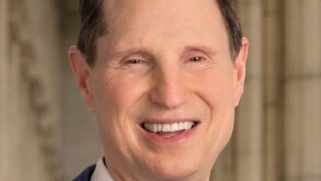Ron_Wyden.jpg