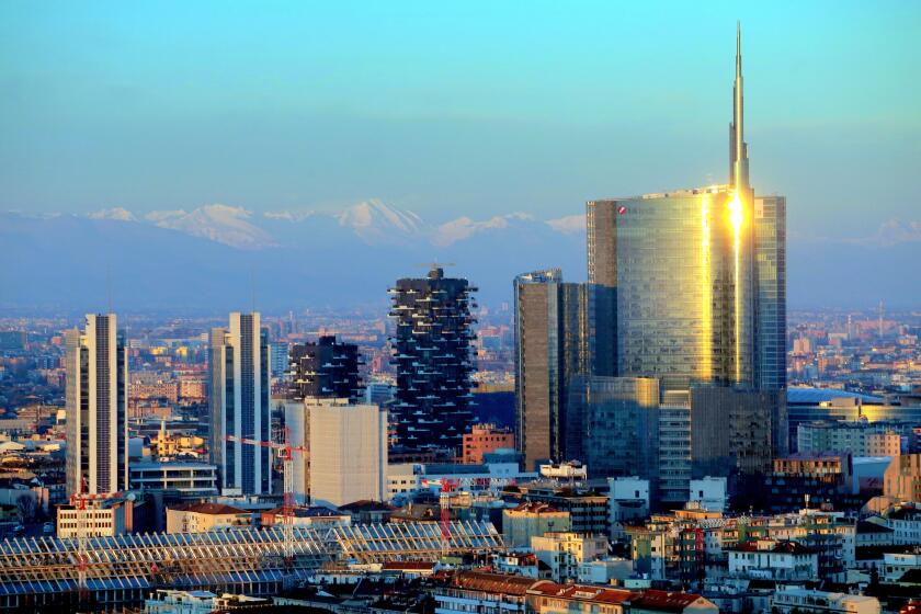 Skyscrapers in Milan.jpg