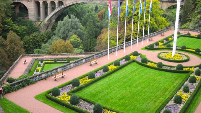 luxembourg-77403.jpg