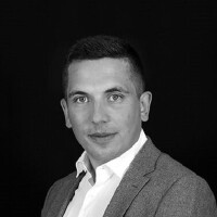 Niclas Jonsson B&W.jpg