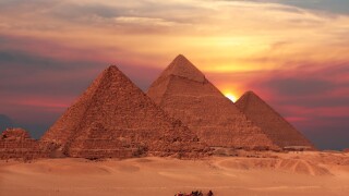 pyramid sunset