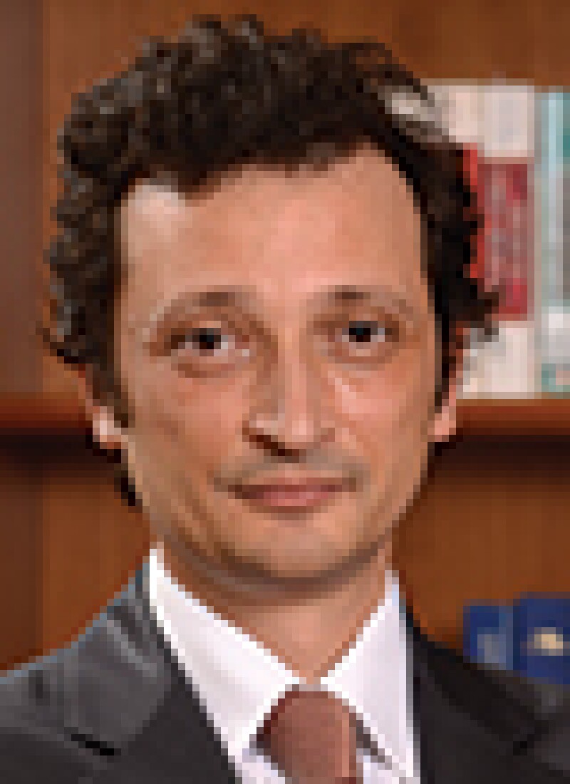 ozgur.jpg