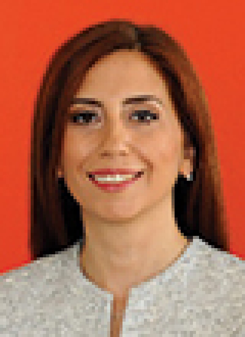 turkmen-ezgi.jpg