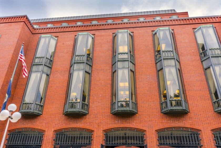 federal-circuit-building-mw.jpg