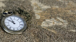 pocket-watch-1637396.jpg