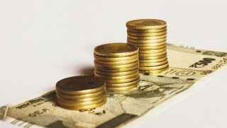 India receives significant rate cut to draw in corporate investments