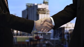 handshake-6796386.jpg