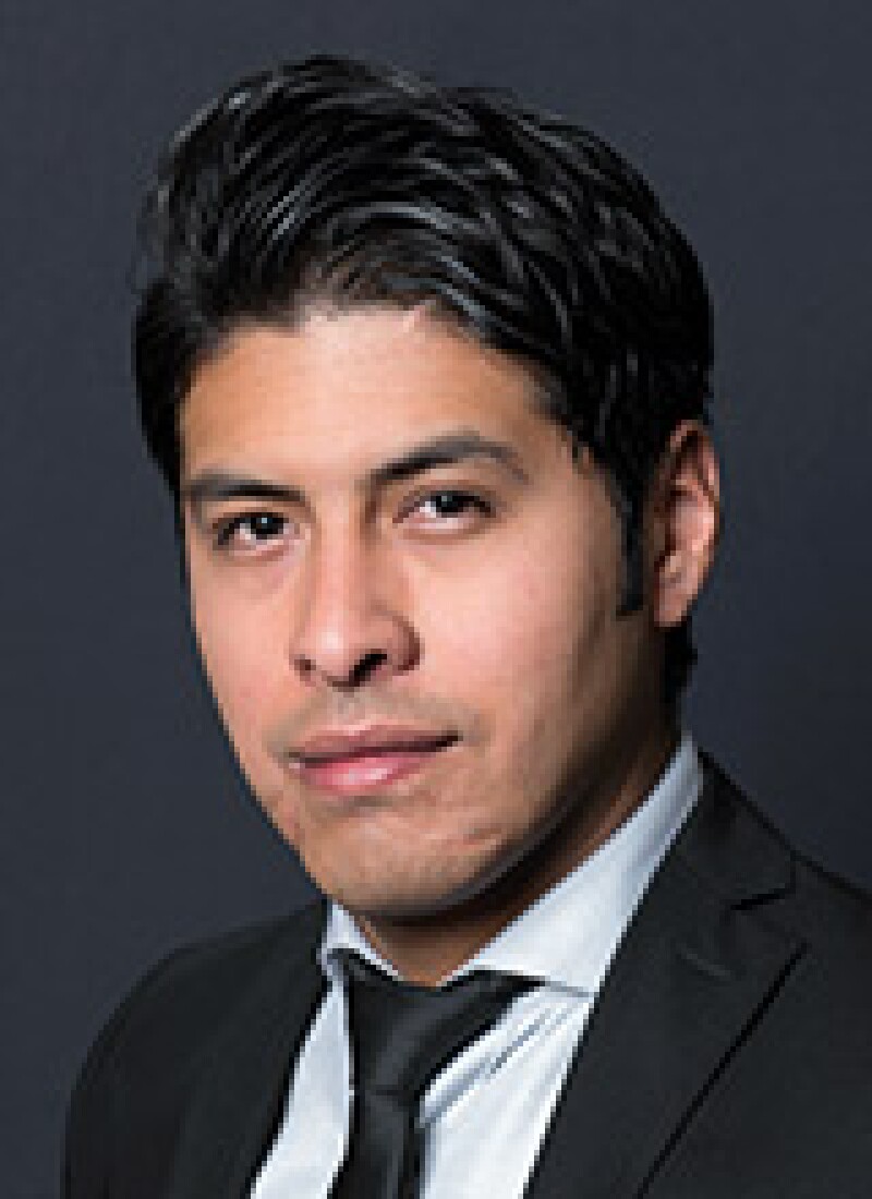 gomez-carlos2.jpg