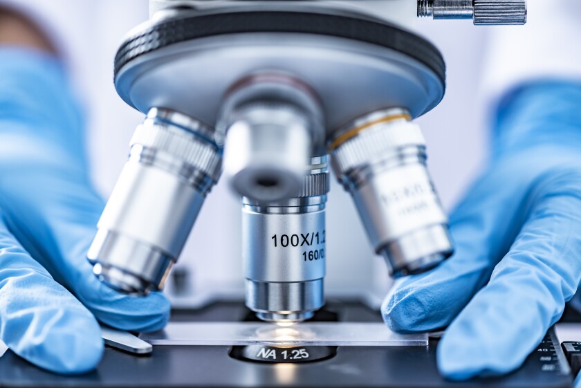 Microscope