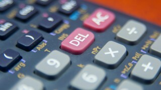 Delete button on calculator.jpg