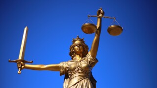 justice-2060093.jpg