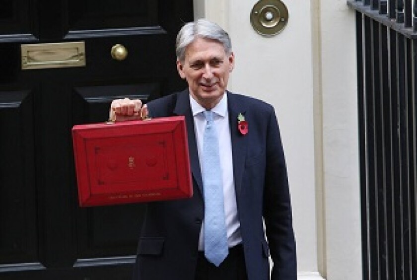 uk-budget-hammond-320x215