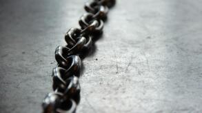 vertical-chain.jpg
