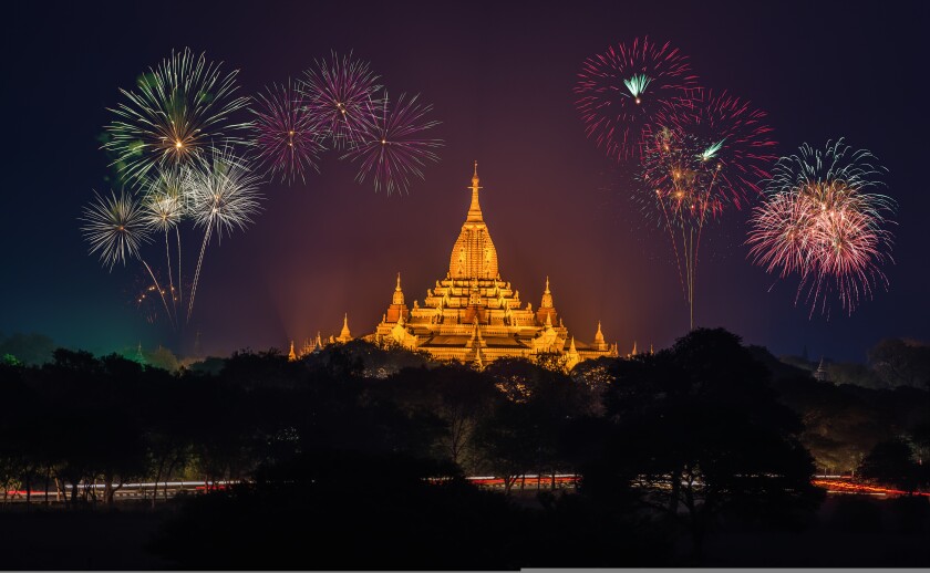 fireworks-1822479 (1).jpg
