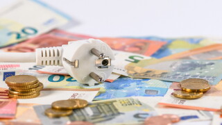 money-7592322.jpg