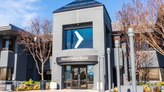 Jan 31, 2020 Santa Clara / CA / USA - Silicon Valley Bank headqu