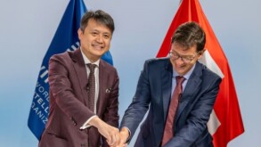 WIPO director general Daren Tang welcomes Switzerland’s accession to the Geneva Act of the Lisbon Agreement (Credit: WIPO/Berrod).