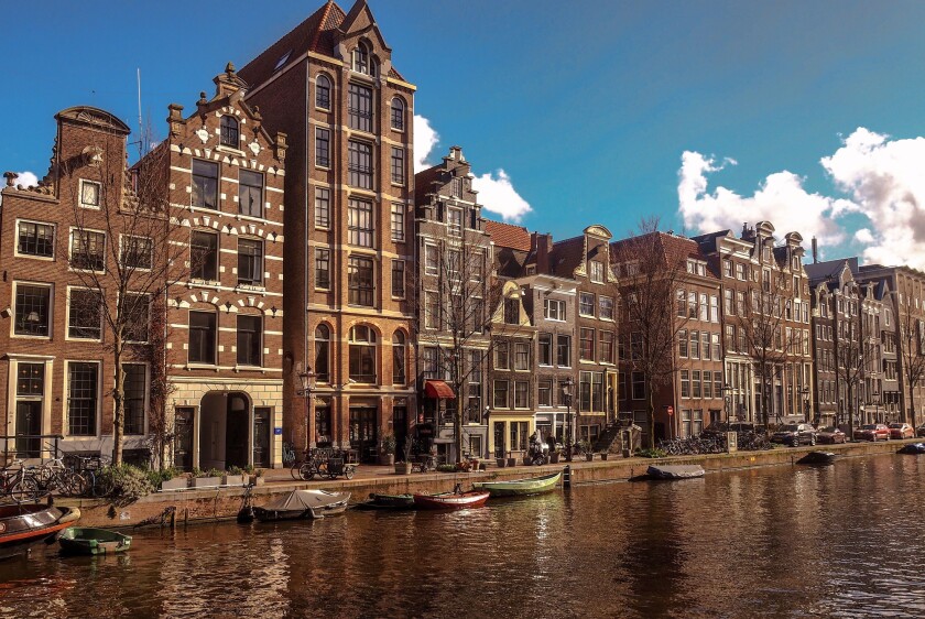 amsterdam-4045137.jpg