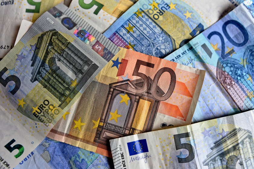 money-3481699.jpg