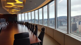 boardroom-3477749.jpg